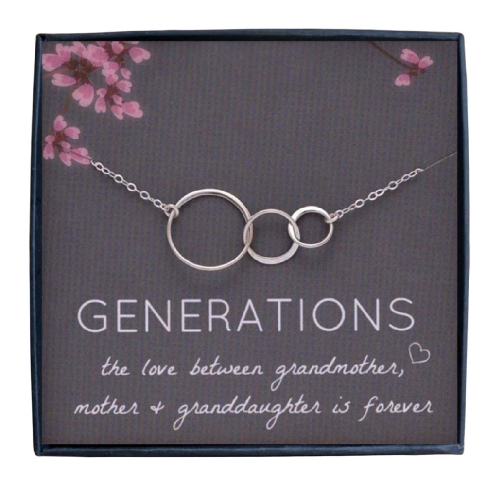 Generations Interlocking Circle Necklace – Grandmother, Mother, & Granddaughter